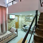 Garden Side & Glamping Apartmanhotel