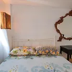 Garden Side & Glamping * Ksamil