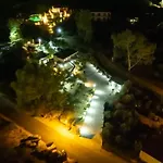 Apartmanhotel Garden Side & Glamping *