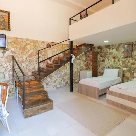 Garden Side & Glamping Aparthotel *