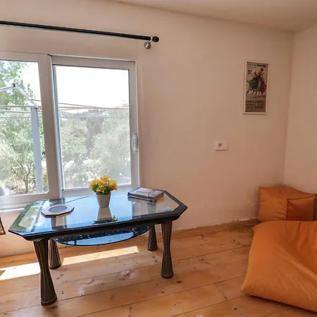 Garden Side & Glamping Aparthotel