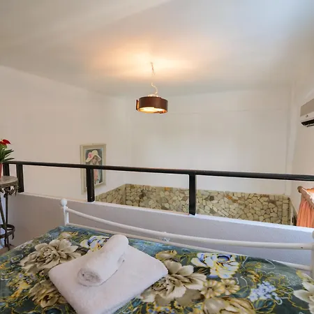 Garden Side & Glamping Aparthotel