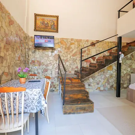 Garden Side & Glamping Aparthotel