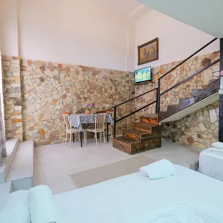 Aparthotel Garden Side & Glamping