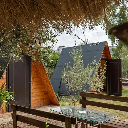 Aparthotel Garden Side & Glamping Ksamil
