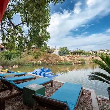 Garden Side & Glamping מלון דירות