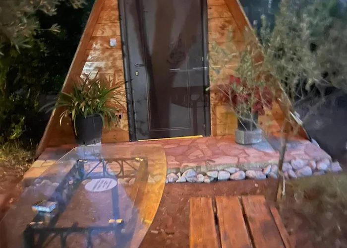 Apartahotel Garden Side&glamping *
