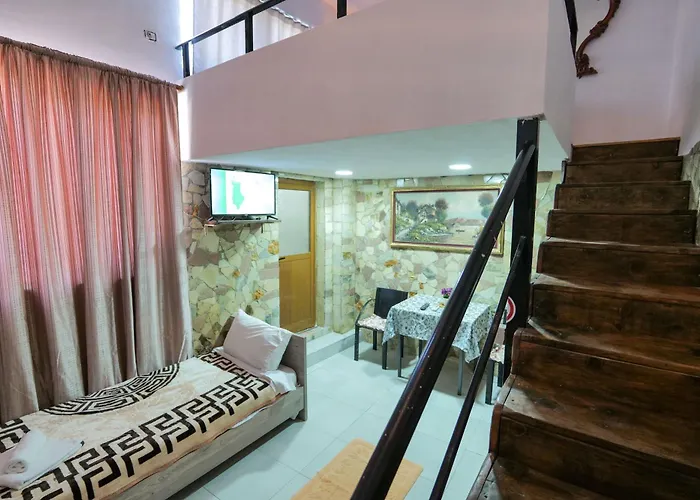 Garden Side&glamping Apartahotel