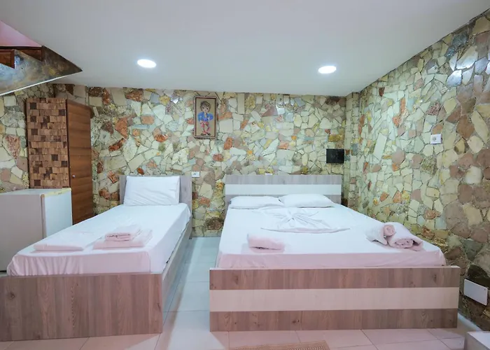 Apartahotel Garden Side&glamping *