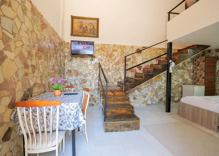 Garden Side&glamping Apartahotel