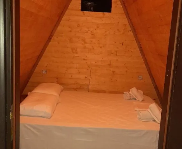 Apartahotel Garden Side&glamping *