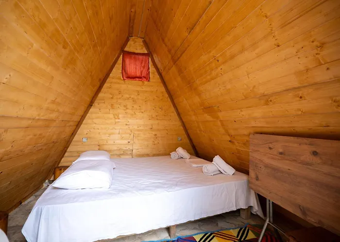 Garden Side&glamping Apartahotel *