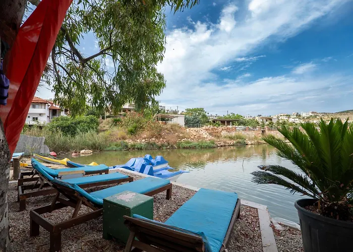 Garden Side&glamping Apartahotel