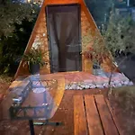 Aparthotel Garden Side & Glamping *