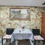 Garden Side & Glamping Aparthotel