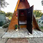 Aparthotel Garden Side & Glamping *