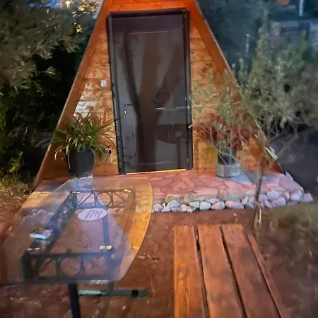 アパートホテル Garden Side & Glamping *