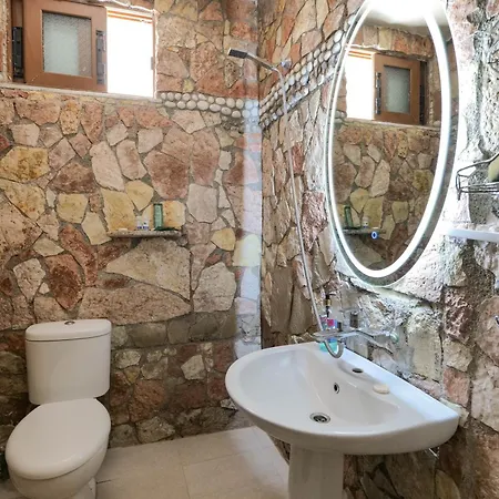 Hotel apartamentowy Garden Side & Glamping Ksamil