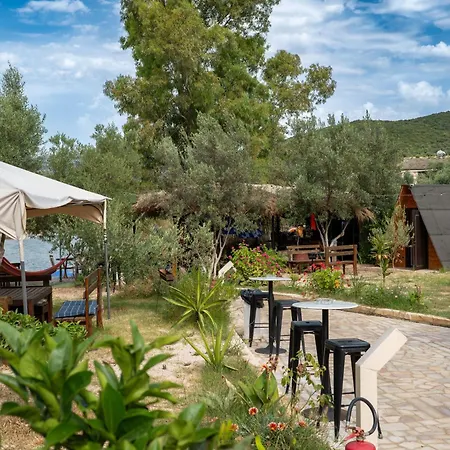 Aparthotel Garden Side & Glamping