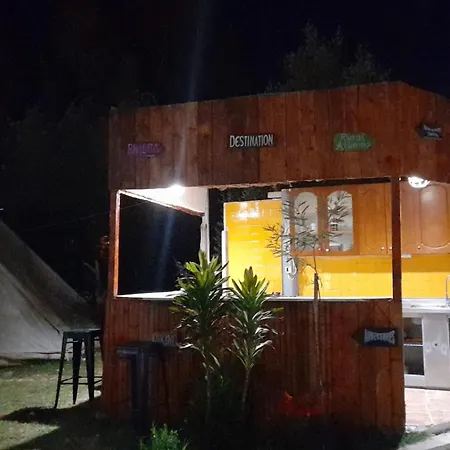 מלון דירות Garden Side & Glamping