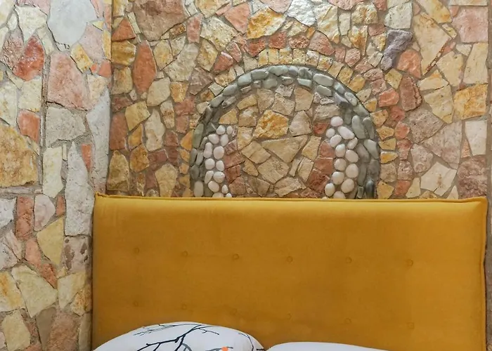 Garden Side & Glamping Apart Otel Ksamil