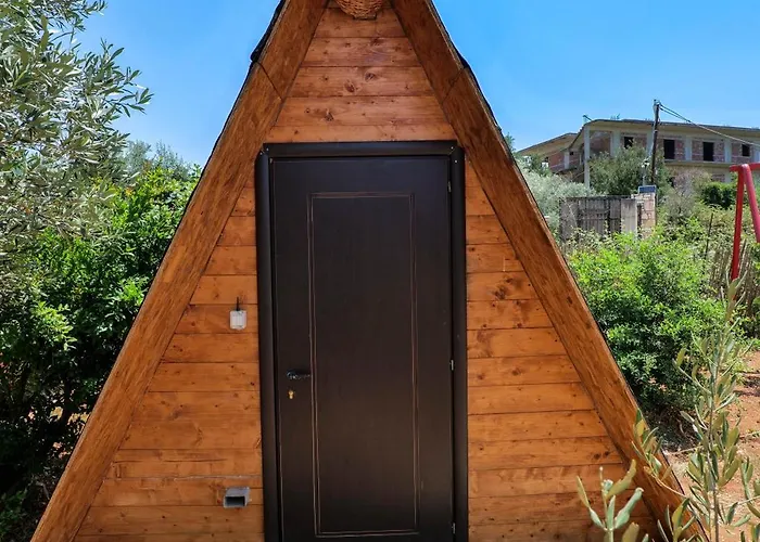 Garden Side & Glamping Ksamil