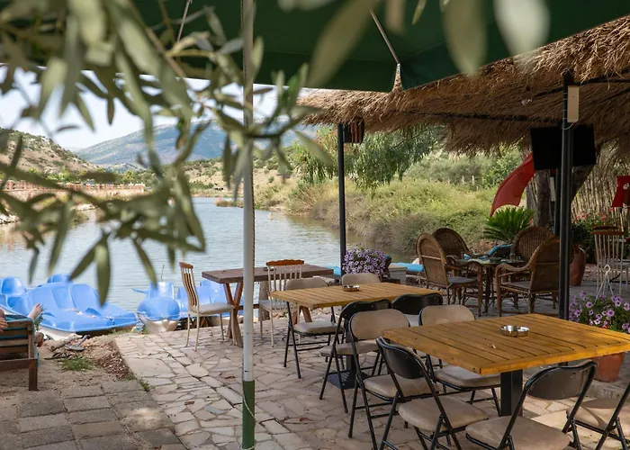 Garden Side & Glamping